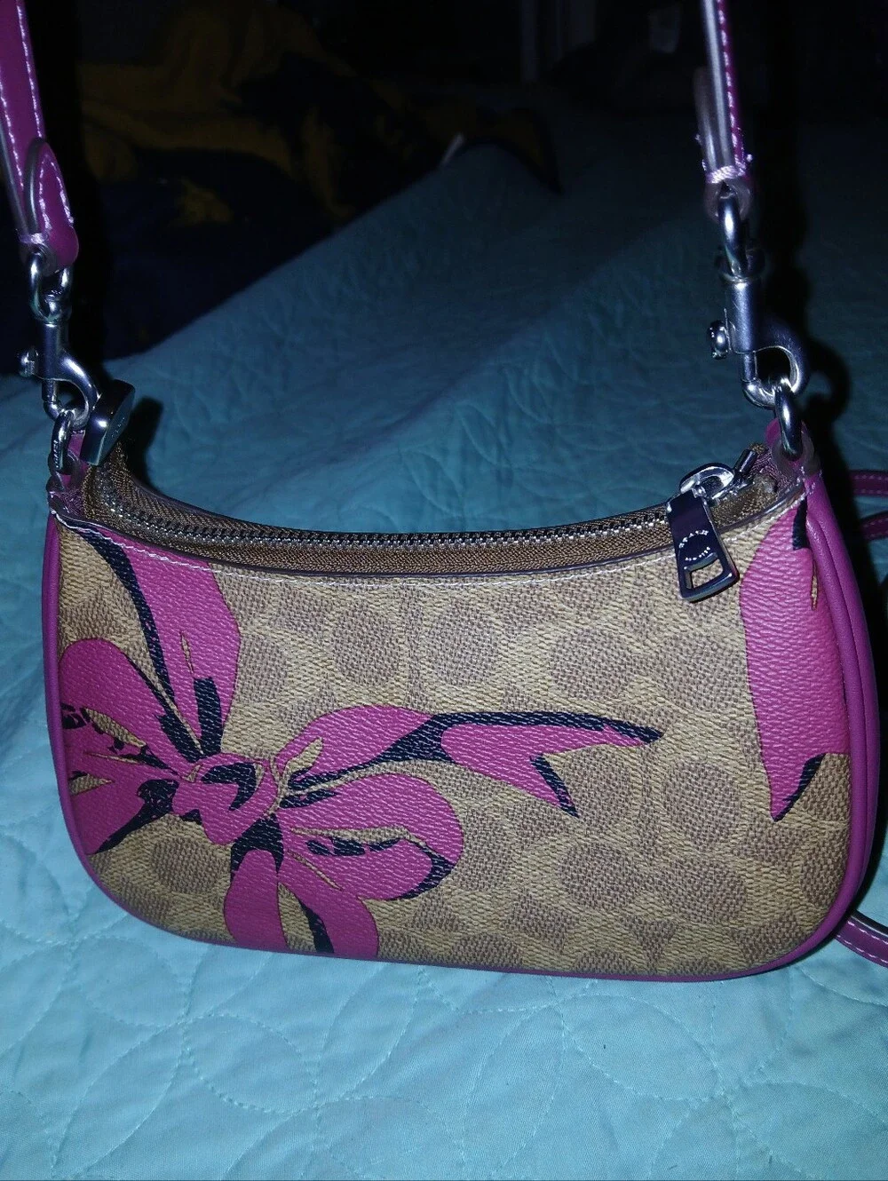 Coach Bow Mini Teri